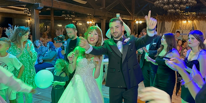  Güney Koreli geline çifte düğün!