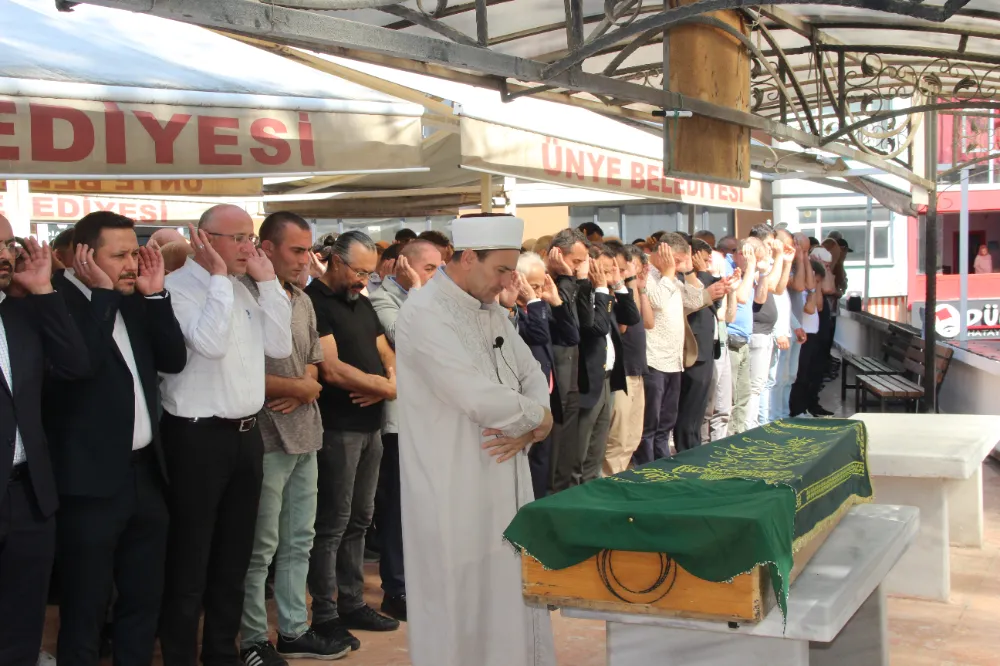 Şükran Öztürk vefat etti
