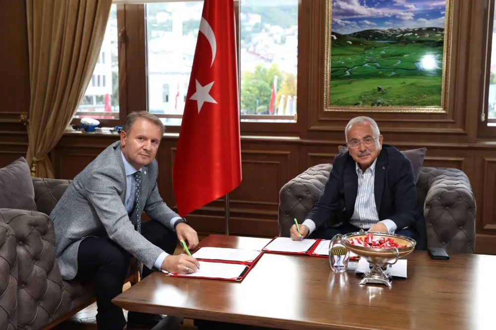 Sıcak cam stüdyosunun kapıları öğrencilere açılıyor 