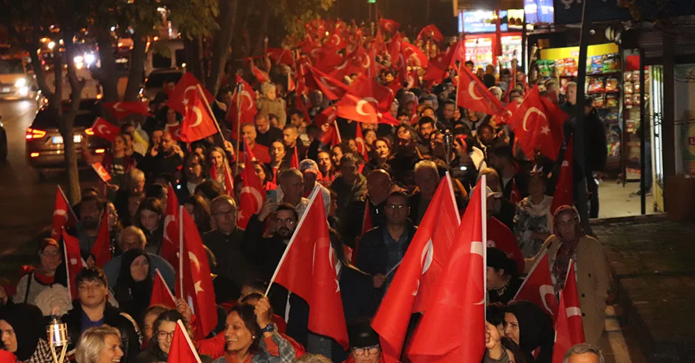 Muhteşem gün fener alayı ve “Son Akşam Yemeği” ile sona erdi