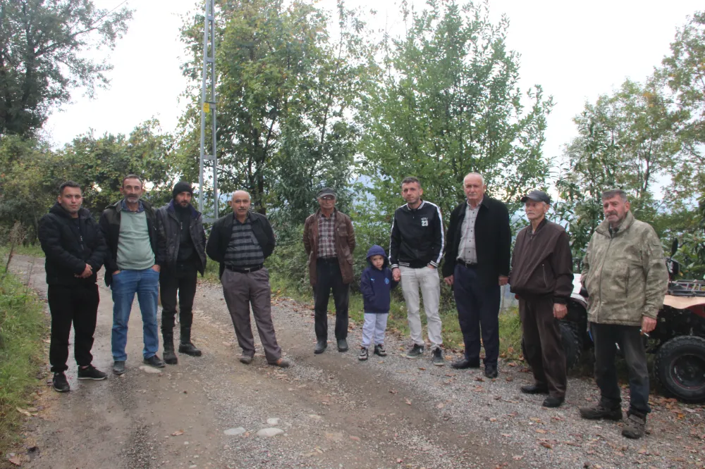 100 metrelik beton yolla çözüm istiyorlar!