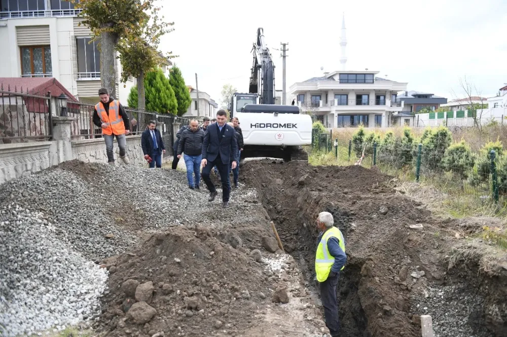 Cumhuriyet Mahallesi’nde yağmur suyu hattı çalışması…