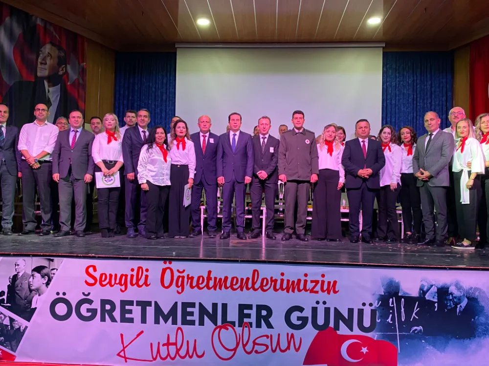 24 Kasım Öğretmenler günü Ünye’de coşkuyla kutlandı