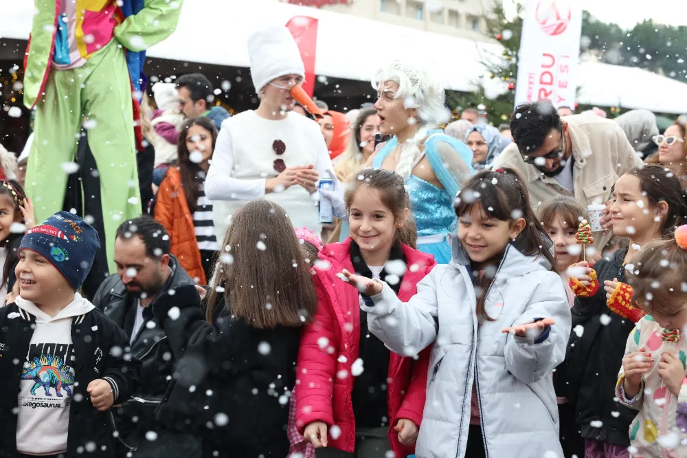 Yeni yıl pazarı Altınordu’ya renk katıyor