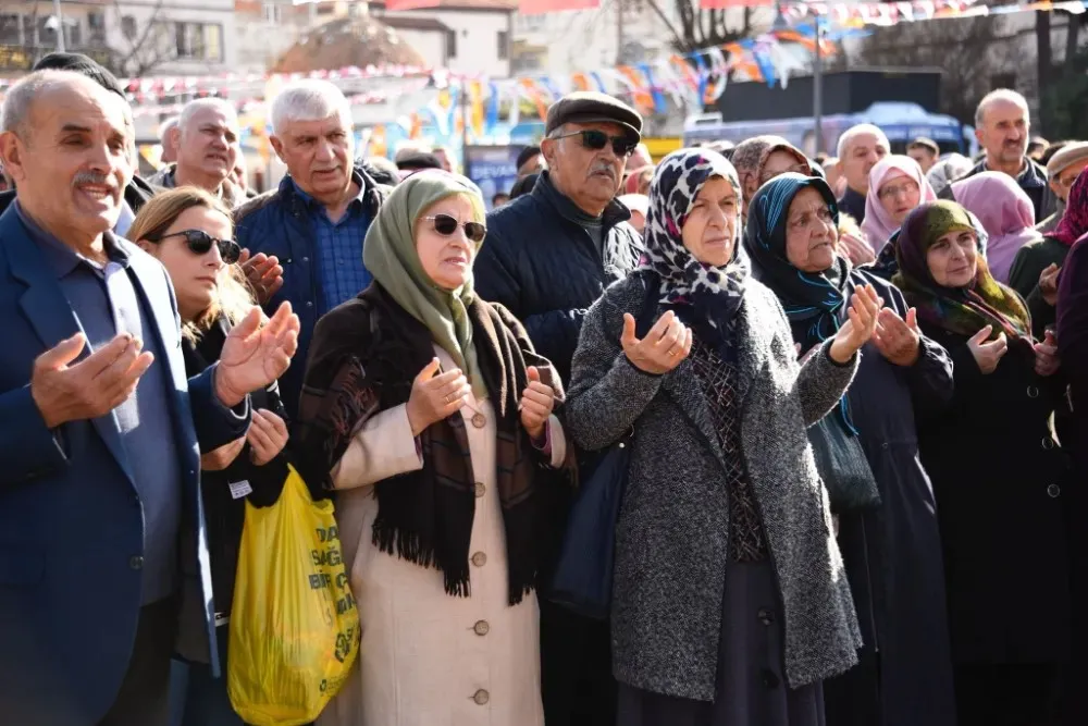 Ünye’den 2025’in ilk umre kafilesi uğurlandı 