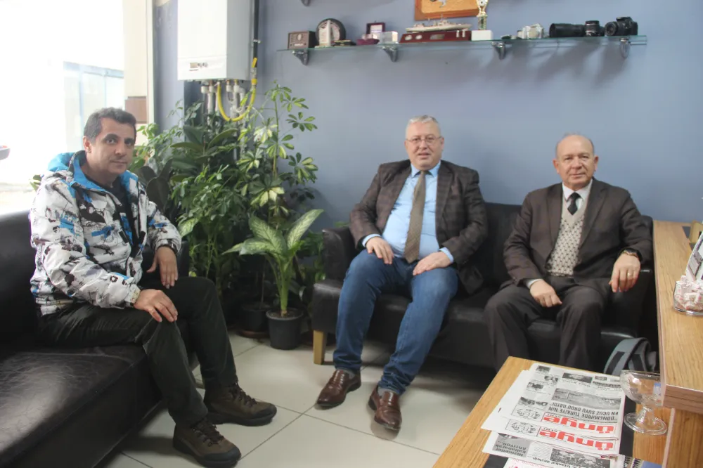 Özcüre ve Öztürk’ten Şahane Radyo’ya hayırlı olsun…