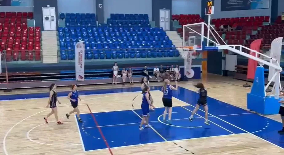 Ünyeli basketçi erkek ve kızlardan kıyasıya mücadele… 