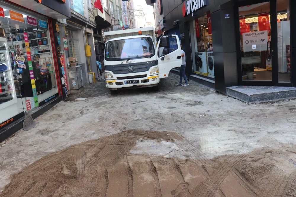 Orta Çarşı’da bakım çalışması… 