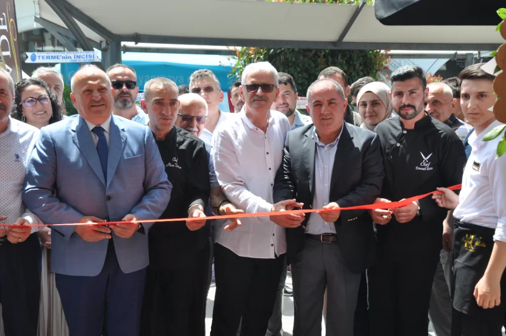 Emrah Usta’nın lezzet durağında  2. Şube 15 Temmuz Meydanı 