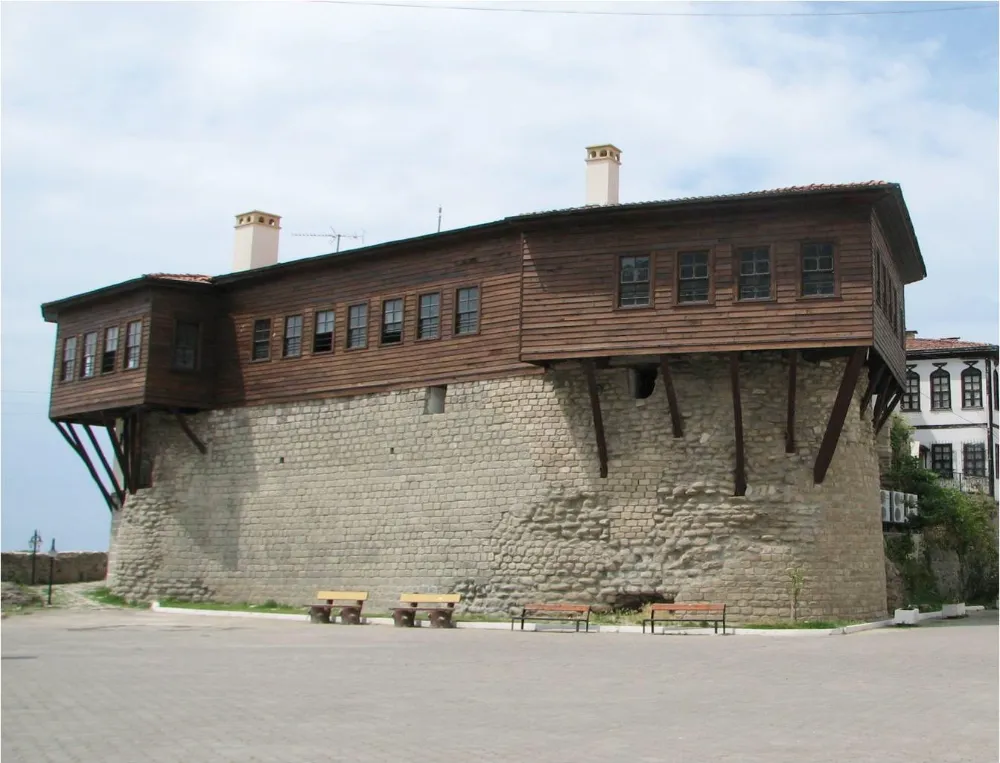 Haznedaroğlu Konağı restore edilecek