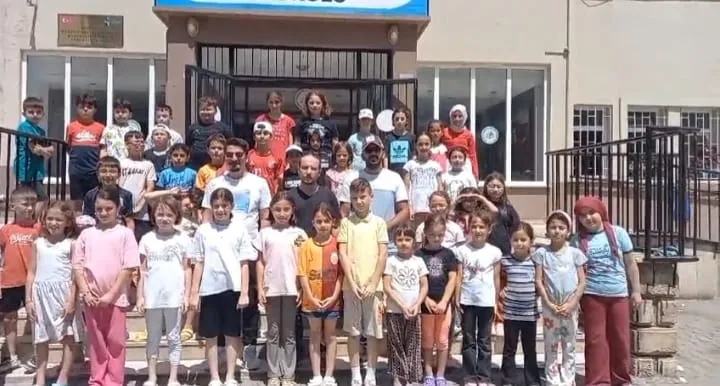 Ünye’den deprem bölgesine uzanan kardeş eli!