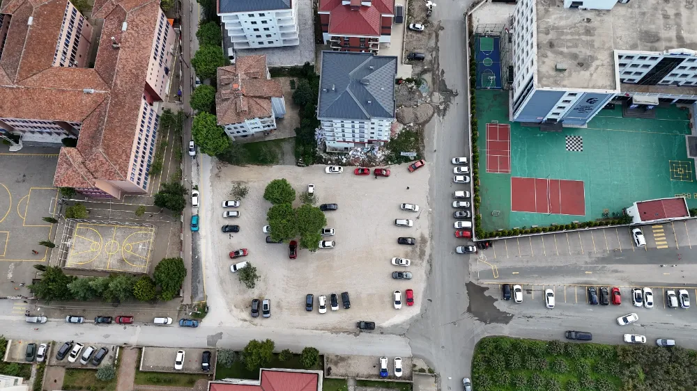 Okul çevrelerinde otopark sorununa el atılıyor