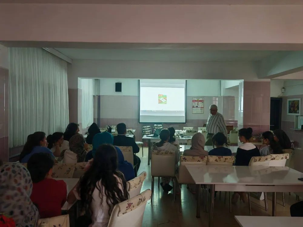 Ünye’de pansiyonda kalan öğrencilere film okuma etkinliği