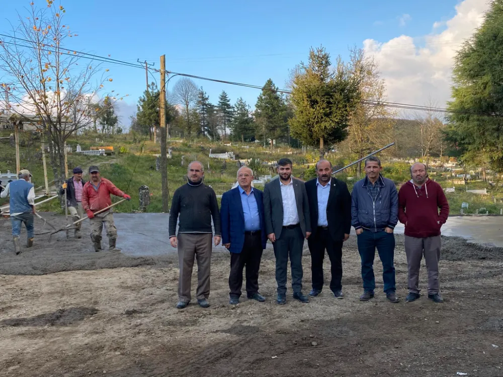 Çaybaşı Tarihi Asak Camii çevresinde beton yol çalışmaları…