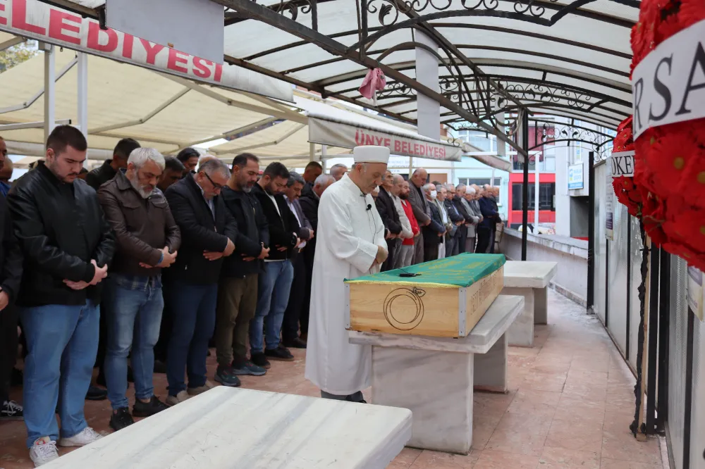 Hasan Veyisoğlu son yolculuğuna uğurlandı 