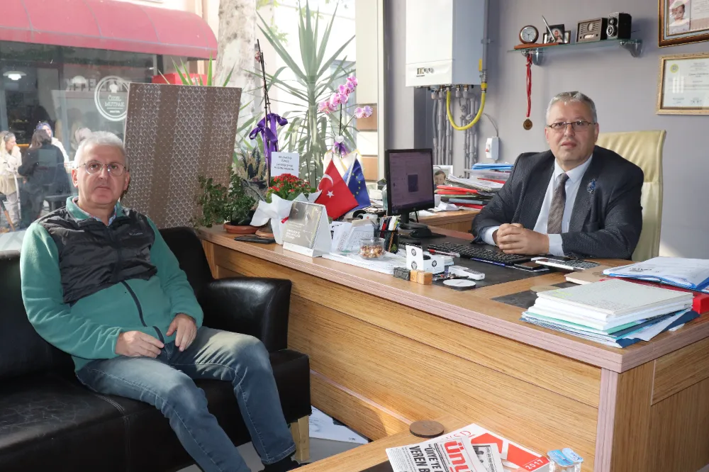 Ünye Kent Konseyi Başkanı Çolakoğlu’ndan 17. yıl ziyareti