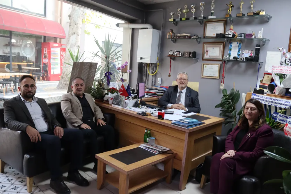 AK Parti’den Ünye Kent Gazetesi’ne 17. yıl ziyareti