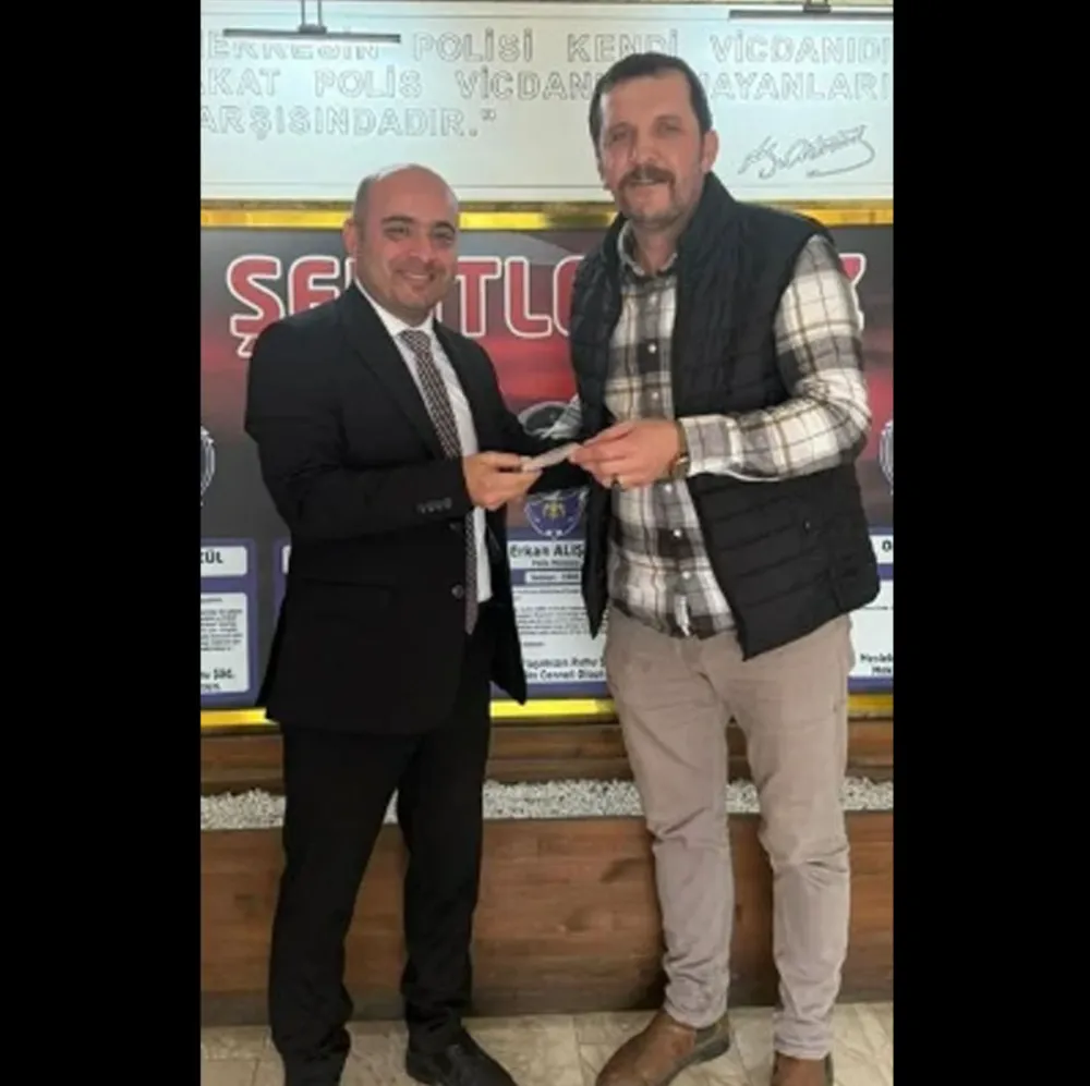 ATM’de unuttuğu paraya polis sayesinde kavuştu