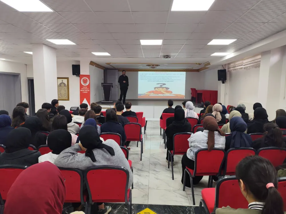 Liseli gençlere  “Öğrenmeyi Öğrenme”  eğitimi veriliyor…