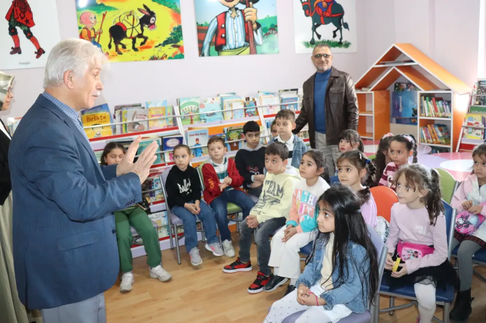 Okumaya geçen miniklerin ilk durağı kütüphane oldu!