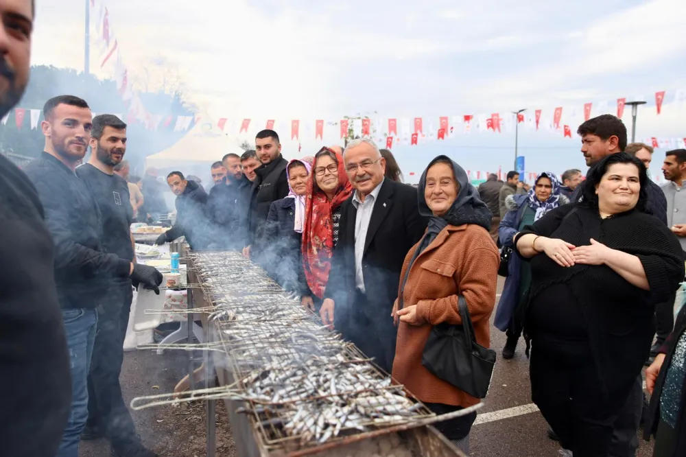 Perşembe’de Hamsi Festivali coşkuya dönüştü…