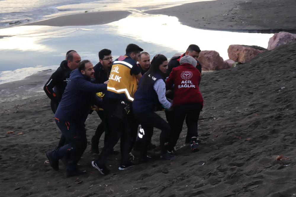 Ünye İskelesi’nde bir kadın denize atlayarak intihara kalkıştı