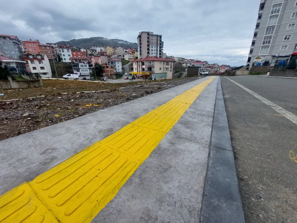 Altınordu’da 2 bin 200 metre uzunluğunda kaldırım hizmette…