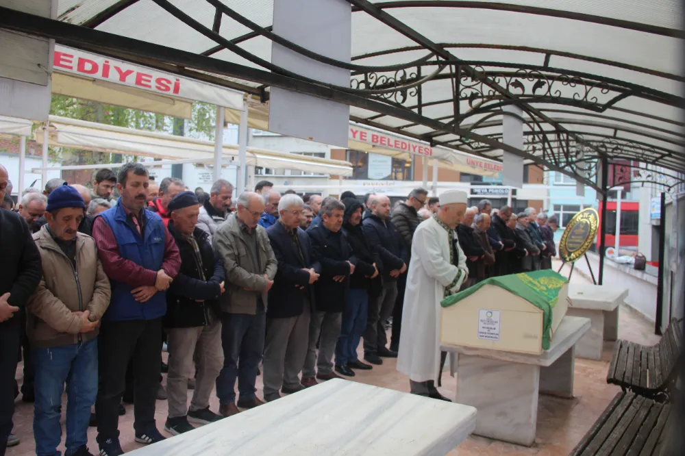 Ümmü Kuru son yolculuğuna uğurlandı