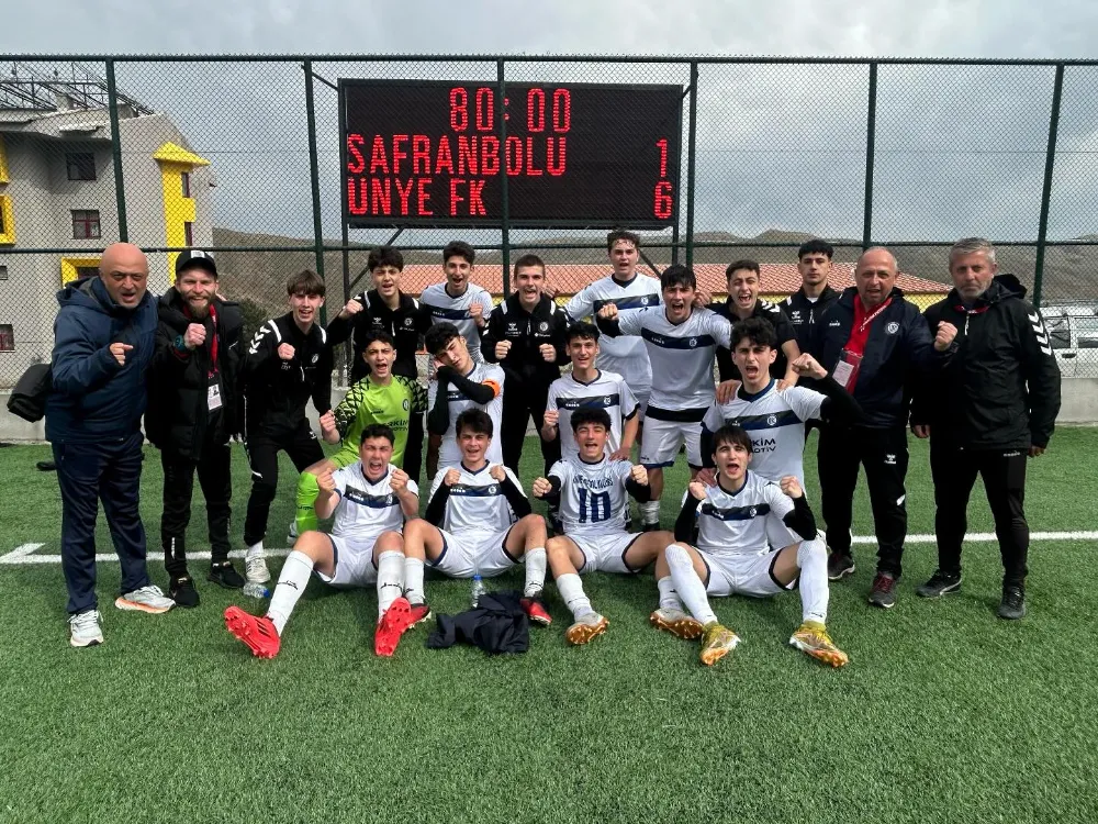 Ünye FK U16 Türkiye şampiyonasında finalde
