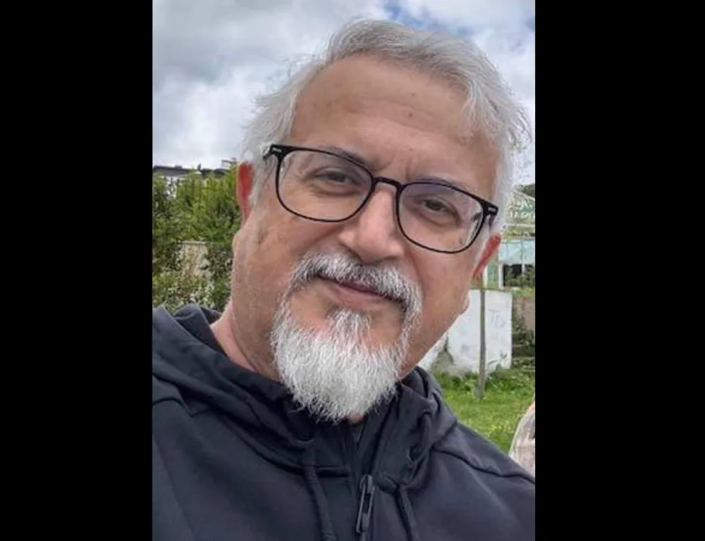 Fizik Öğretmeni Erdal Gökçe hayatını kaybetti 