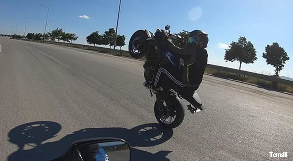 Tek teker motosiklet kullanan sürücüye ceza!
