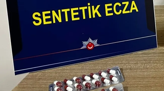 33 Sentetik ecza maddesi yakalandı