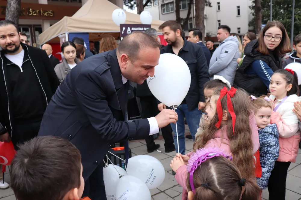 Anahtar Parti’den Ünye’de çocuklara özel kutlama… 