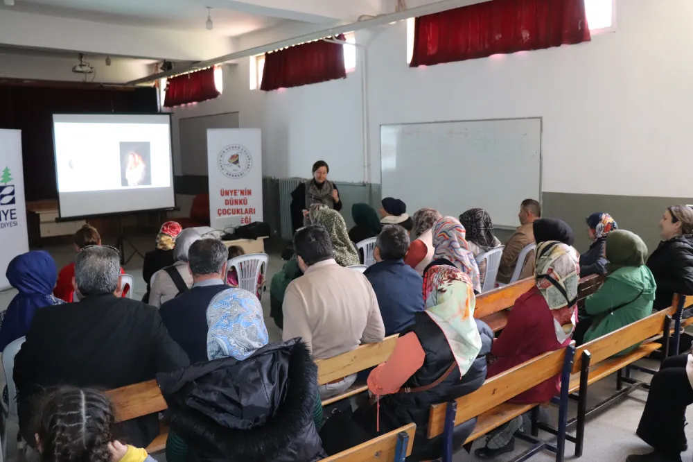 Prof. Dr. Ayşe Yalın, 