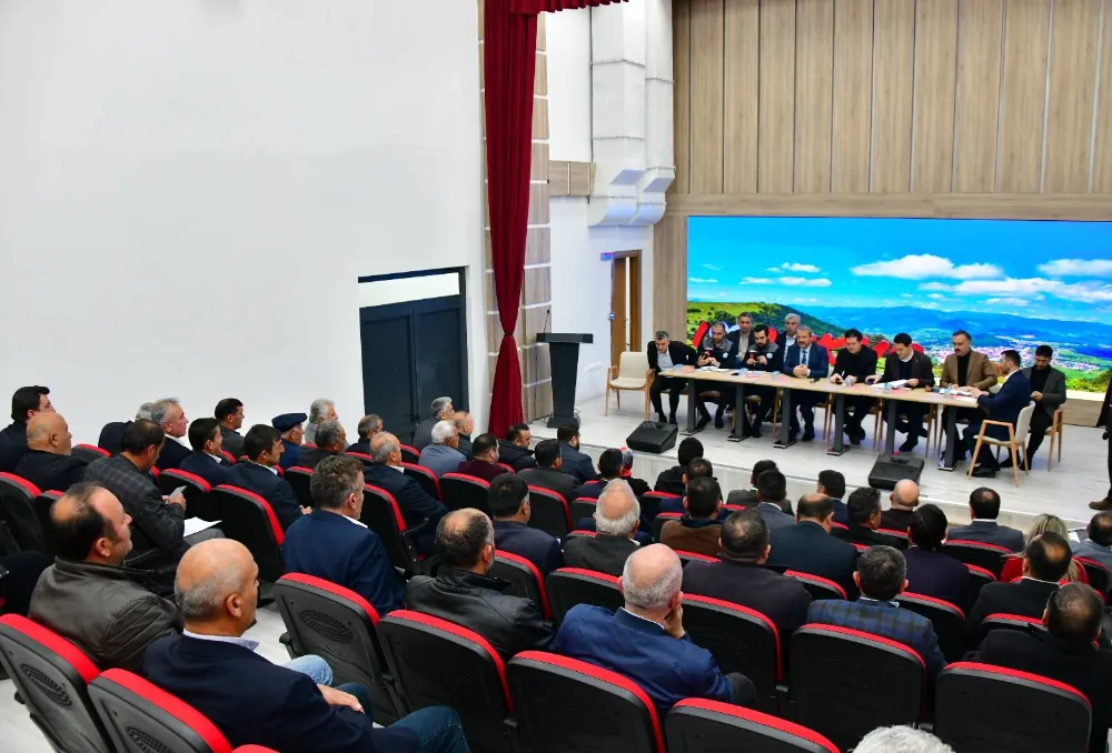Büyükşehir, Akkuş’ta muhtarlarla buluştu