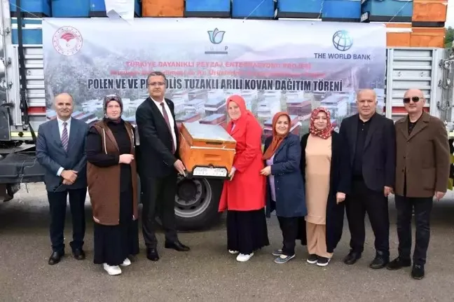 Ordu’da 2400 arılı kovan dağıtıldı