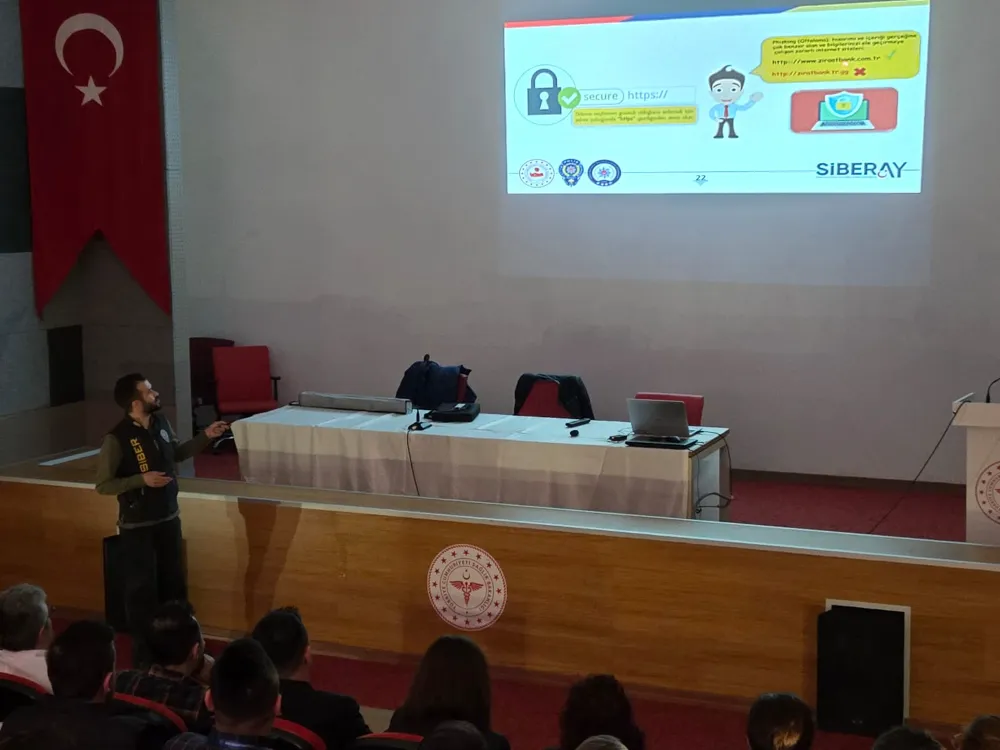 Ünye Devlet Hastanesi’nde dijital tehditlere karşı bilinçlendirme eğitimi