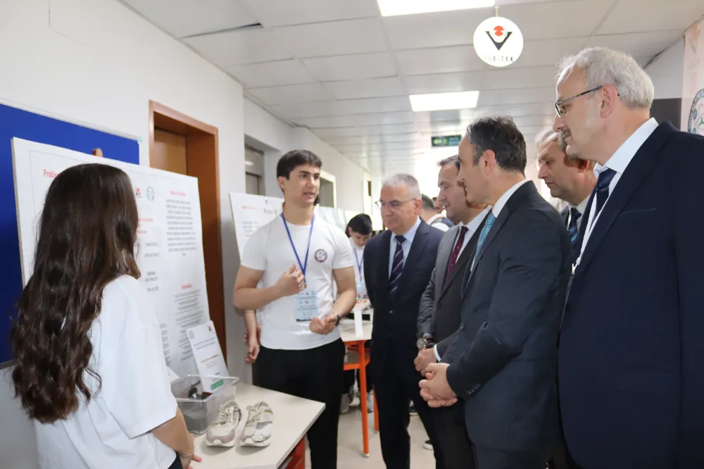 Ünye BİLSEM’de Manyetik Kum Tabanlı Ayakkabı projesi dikkat çekti!