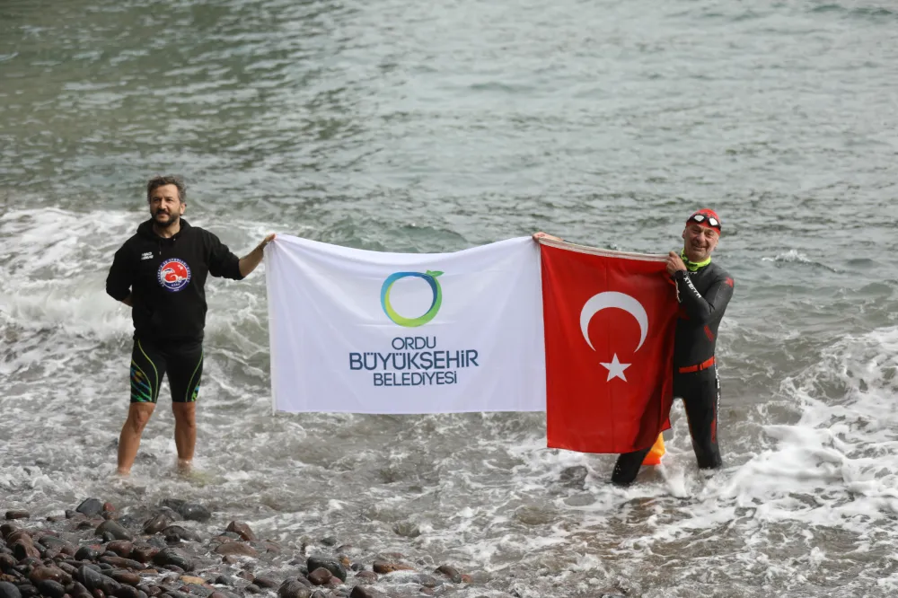 19 Mayıs için Yason-Hoynat arası kulaç attı… 