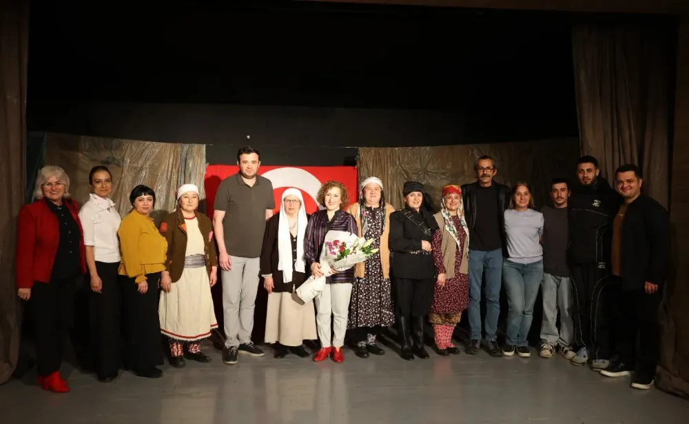 Altınordu’da ‘Kahraman Kadınlar’ ayakta alkışlandı