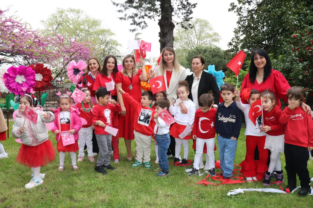 Haznedarlı miniklerden 23 Nisan Şöleni!