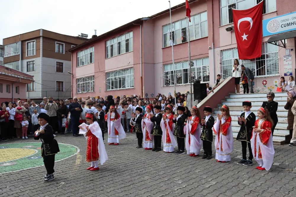 Cumhuriyet’te 23 Nisan Coşkusu zirve yaptı!