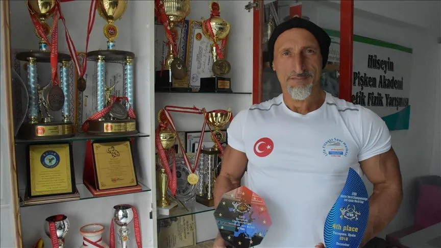  Hüseyin Pişken İspanya’da milli gurur oldu
