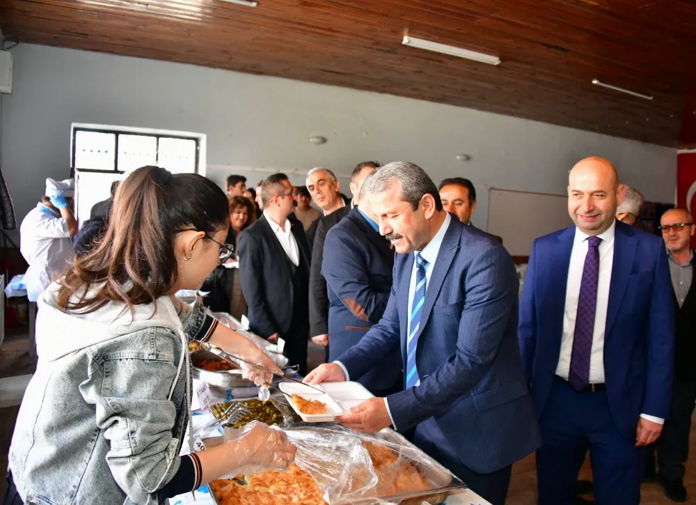 Akkuş Anadolu Lisesi’nden Filistin’e destek kermesi