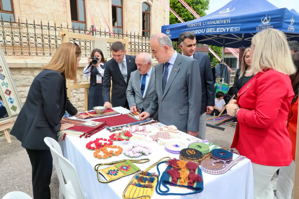 Altınordu geleneksel el sanatları sergilendi…
