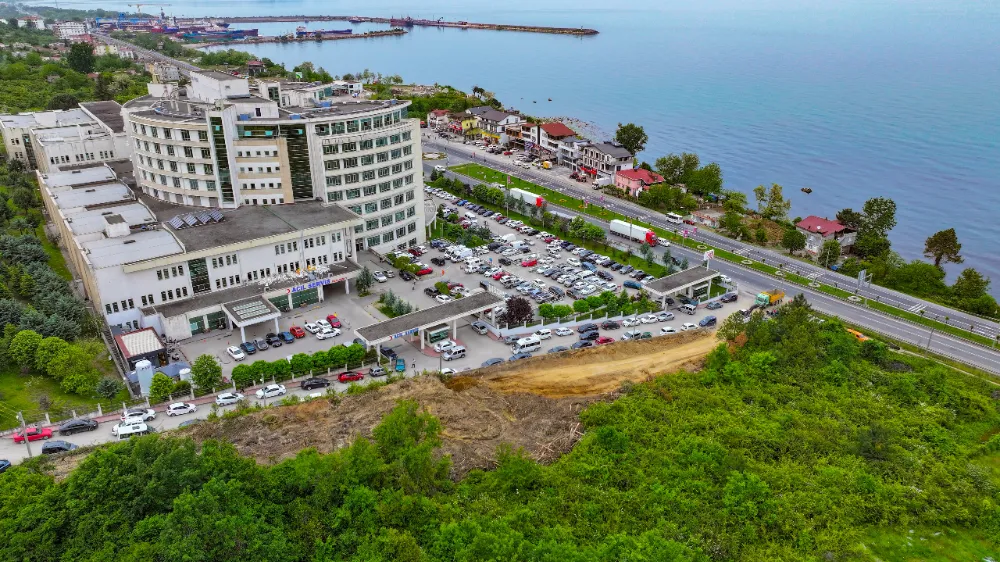 Ünye Devlet Hastanesi acil girişinde trafik rahatlıyor! 