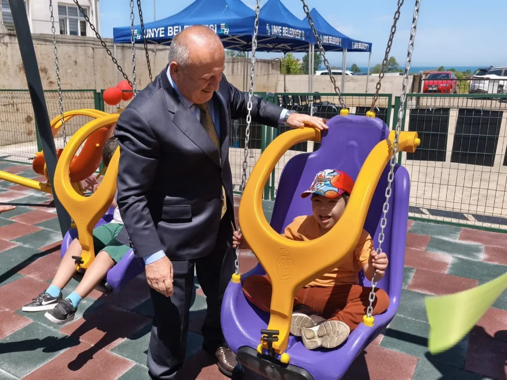 Ünye Belediyesi’nden özel çocuklara engelsiz park