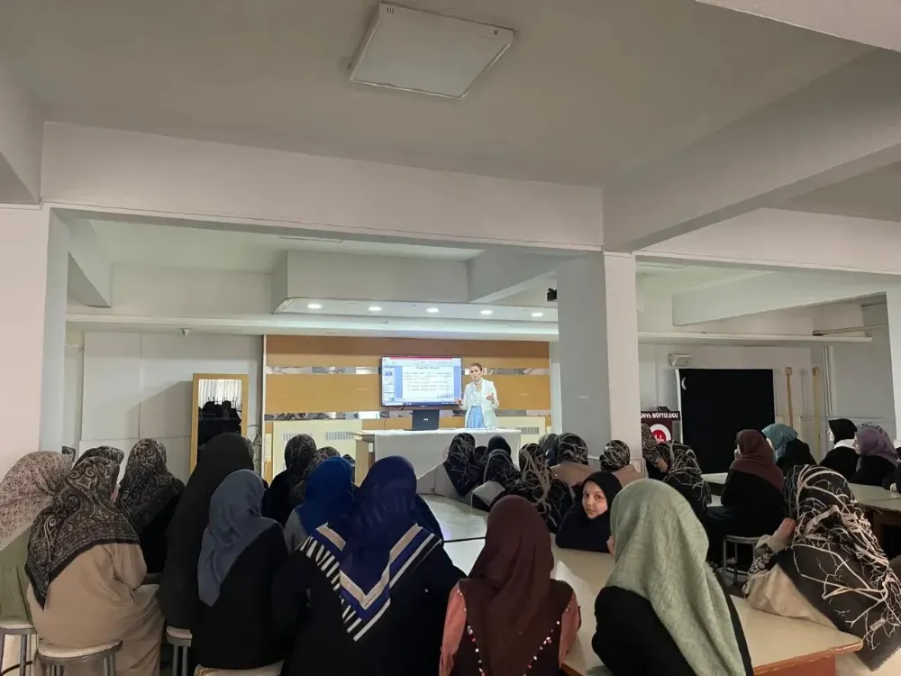Ünye’de kız öğrencilere hijyen ve ergenlik eğitimi