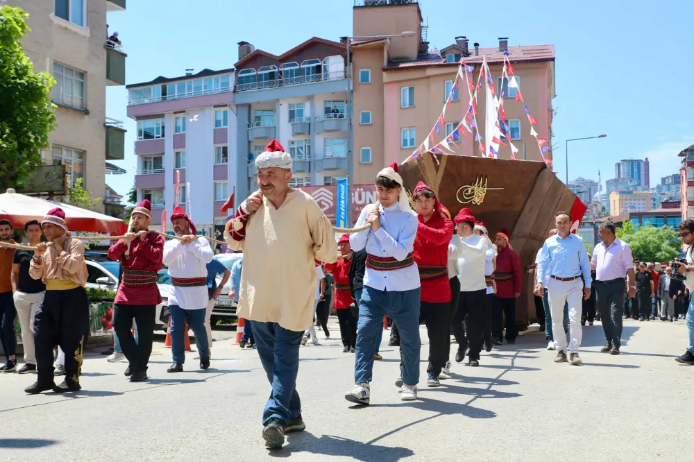 İstanbul’un Fethi’nin 572. Yılı Altınordu’da coşkuyla kutlandı
