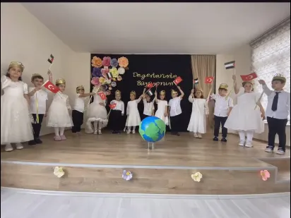 Semra Türkan 4-6 Yaş Kur’an Kursu’nda yıl sonu coşkusu